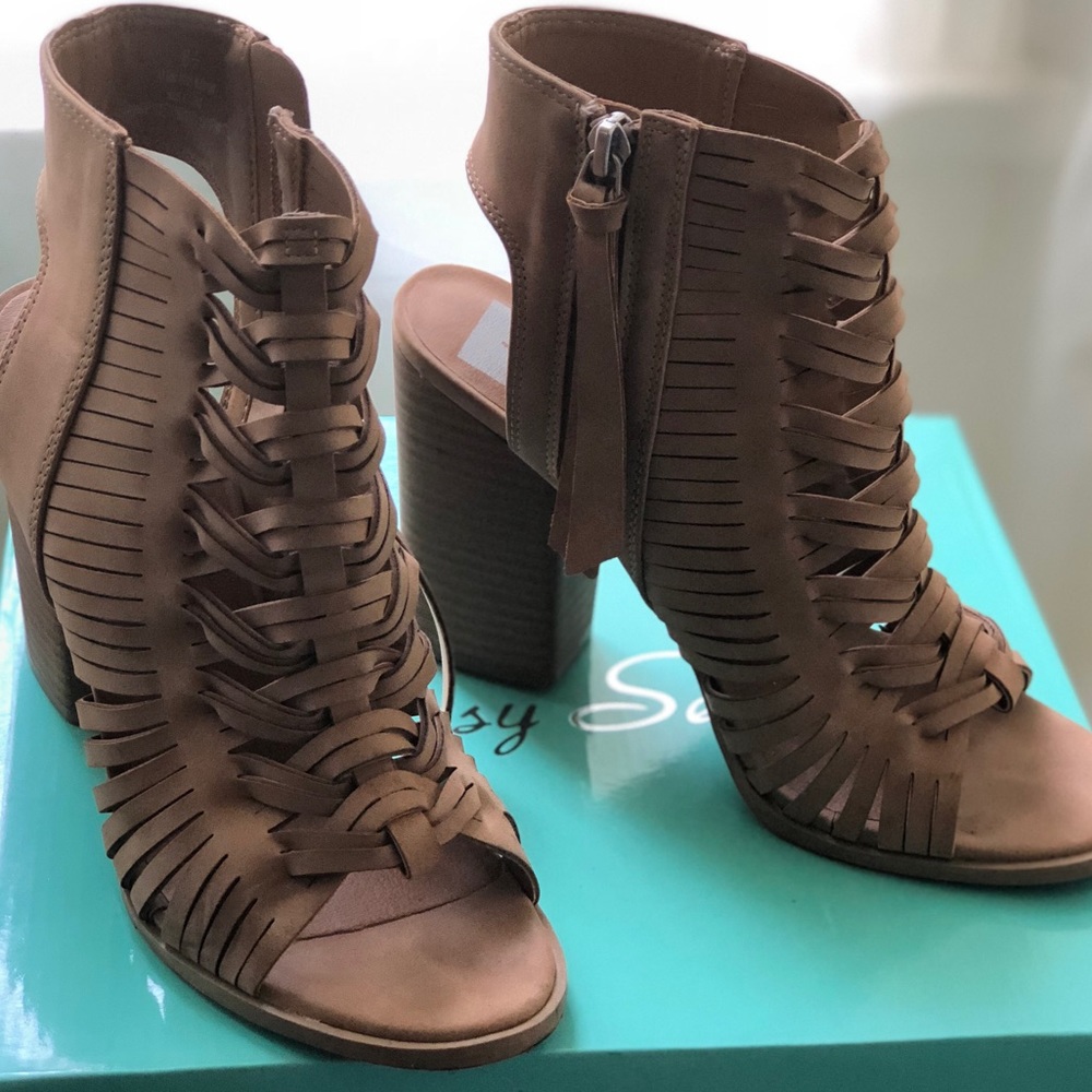 Leather (faux) chunky heel leather sandals-booties